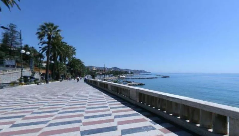 Playas y mar